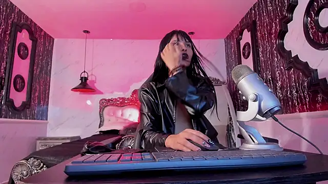 NAILAHARD online show from December 2024 05:25:01 PM