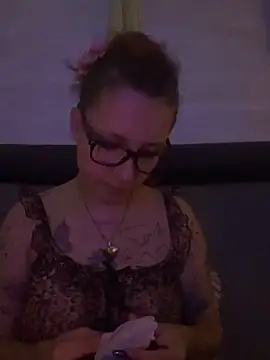 Hawitxui online show from September 2025 06:46:01 PM