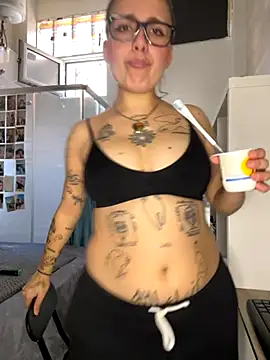 Hawitxui online show from October 2025 11:42:01 AM