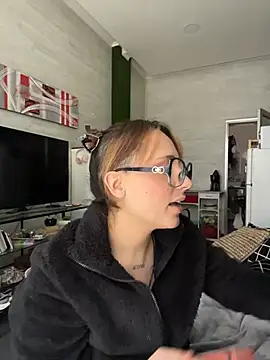 Hawitxui online show from November 2025 10:17:02 AM