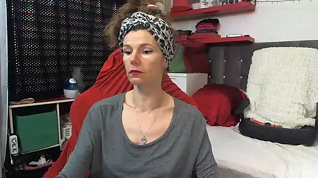 Snapshot of kellyterapy chatting on February 2025 06:44:01 PM kellyterapy online show from February 2025 06:44:01 PM