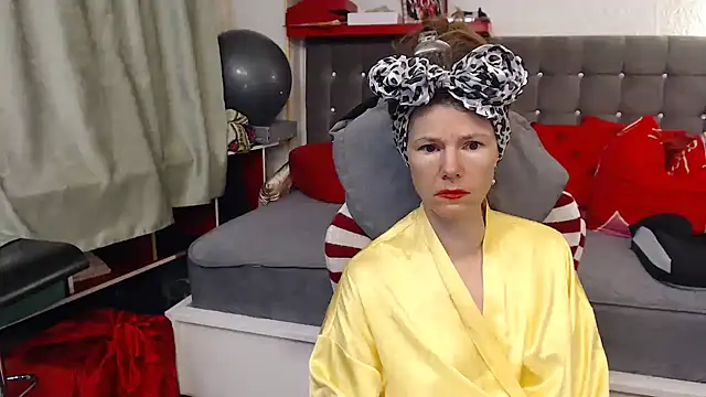 kellyterapy online show from April 2026 01:36:01 AM