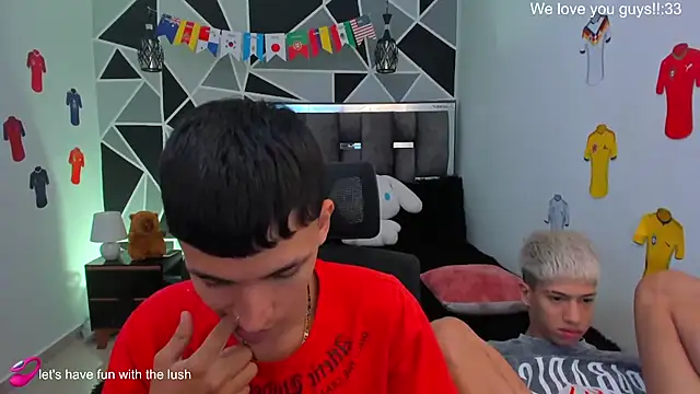 Snapshot of Juan_Nd_Steven chatting on June 2026 08:40:02 PM Juan Nd Steven online show from June 2026 08:40:02 PM