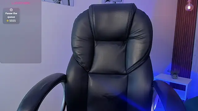 miah connor online show from September 2025 07:59:01 PM