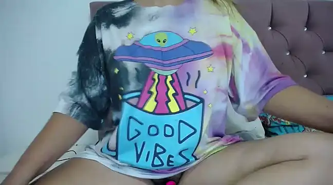 Snapshot of mirand_zackyx chatting on February 2025 11:31:02 AM mirand zackyx online show from February 2025 11:31:02 AM