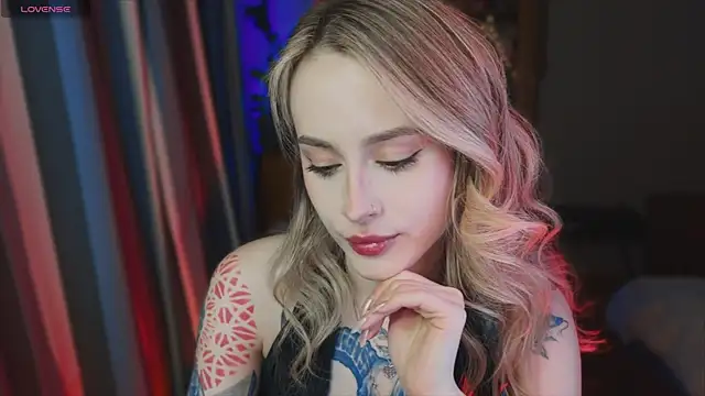 Snapshot of aviva_faith chatting on April 2026 08:03:02 PM aviva faith online show from April 2026 08:03:02 PM