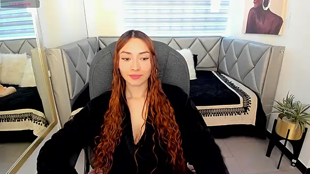 Snapshot of _Antonnela_ chatting on May 2026 03:42:02 PM Antonnela online show from May 2026 03:42:02 PM