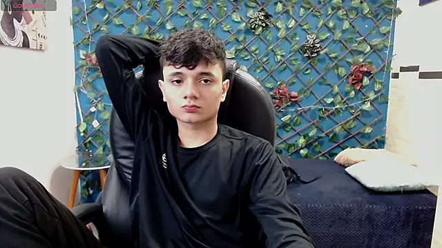 Waturox online show from February 2025 07:31:02 PM