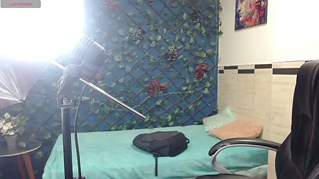 Waturox online show from March 2025 01:05:01 AM