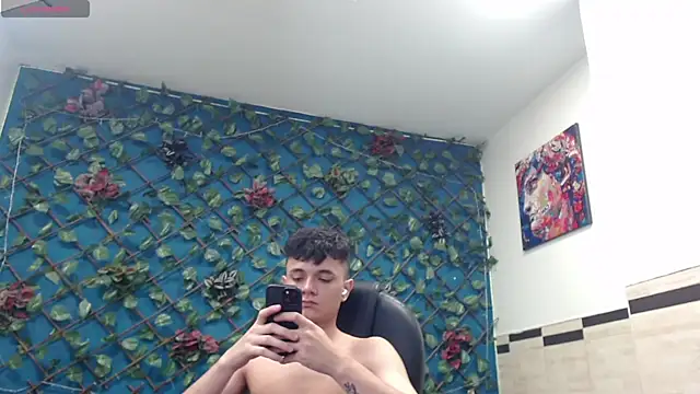 Waturox online show from March 2025 10:05:01 PM