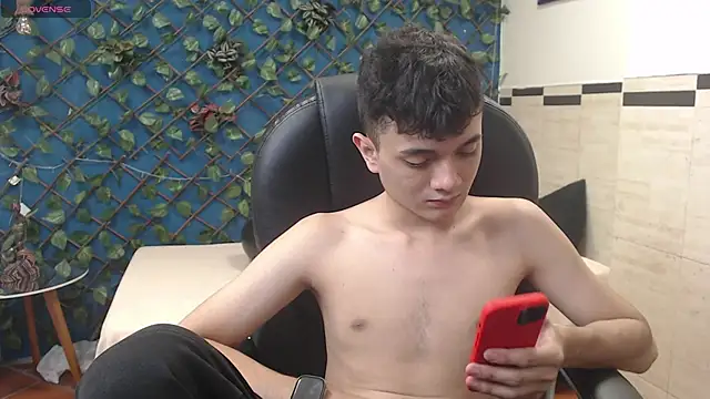 Waturox online show from September 2025 07:46:02 PM