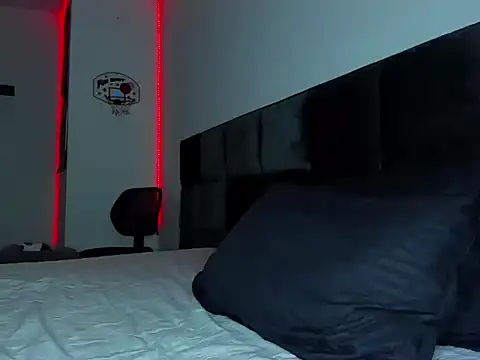 Alexander Martines online show from November 2025 11:38:01 PM