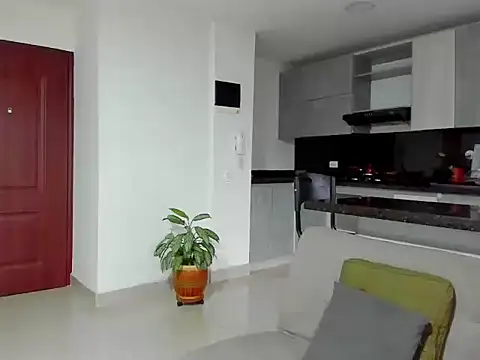 Alexander Martines online show from December 2025 10:30:02 PM