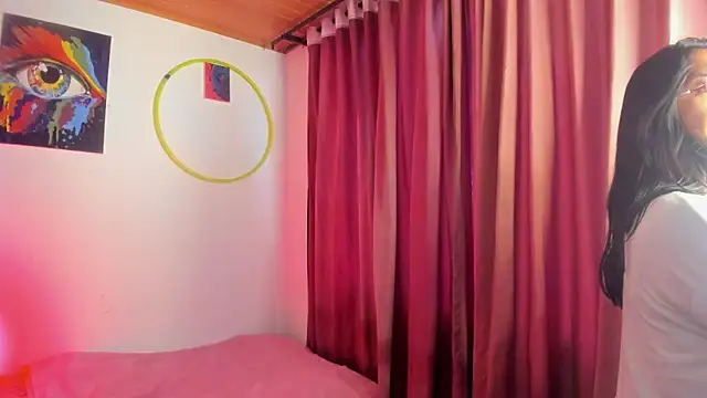 Snapshot of nicole_volkov chatting on February 2025 10:55:01 PM nicole volkov online show from February 2025 10:55:01 PM