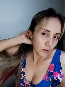 Isabel23zr online show from December 2024 03:29:02 AM