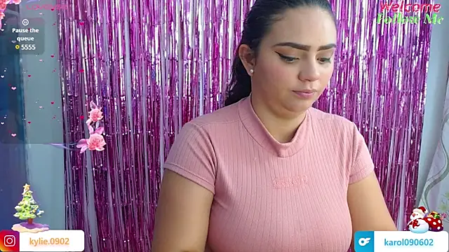 Snapshot of karol_9 chatting on December 2024 02:30:02 AM karol 9 online show from December 2024 02:30:02 AM