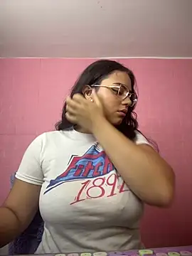 Snapshot of karol_9 chatting on February 2025 01:16:02 AM karol 9 online show from February 2025 01:16:02 AM