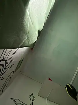 Landro2727 online show from April 2026 12:32:02 PM