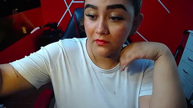 loly bigbooty4u online show from November 2025 06:13:01 AM