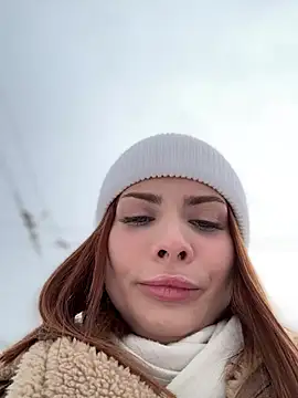 Snapshot of Accole chatting on January 2025 08:34:02 AM Accole online show from January 2025 08:34:02 AM