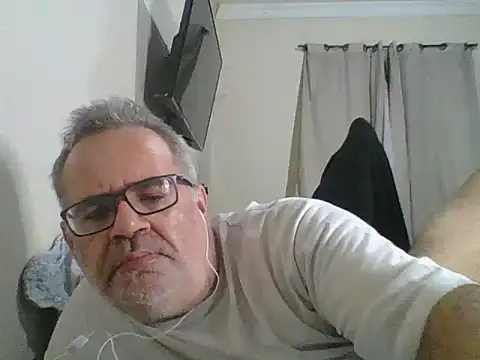 DockTVXXX online show from January 2026 02:05:02 AM