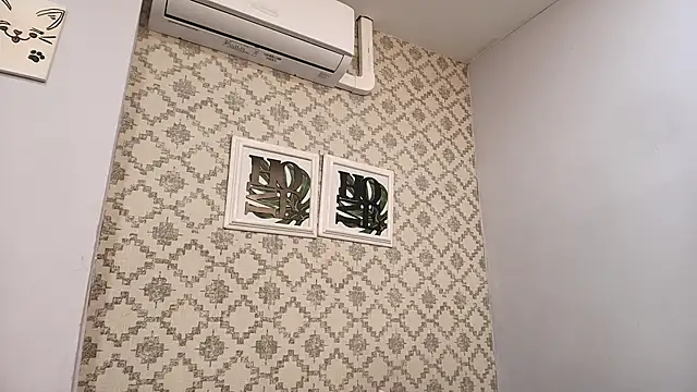 Chantal taylor  online show from February 2025 06:16:01 PM