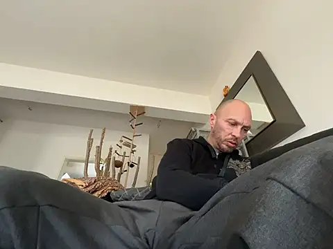 Snapshot of Germankink chatting on January 2025 10:51:02 AM Germankink online show from January 2025 10:51:02 AM