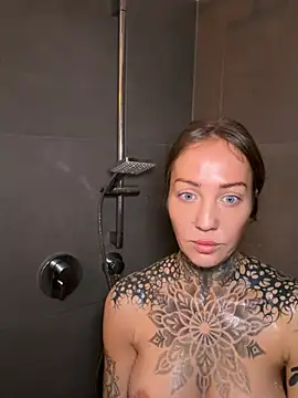 ElenaHaze online show from April 2026 06:40:01 AM