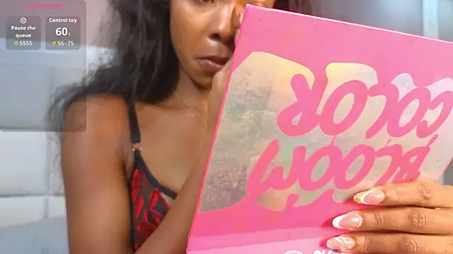 adaraSmiith online show from November 2025 11:43:02 AM