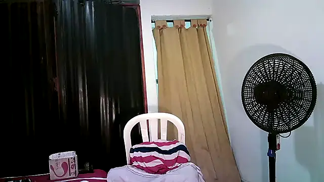 kimmiemm online show from March 2025 03:51:01 AM