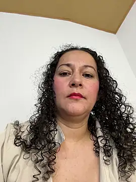 luisa curli online show from January 2026 01:31:02 AM