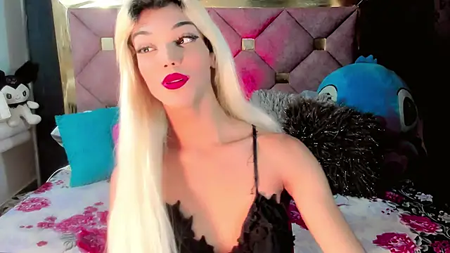 Snapshot of the-horus-girl chatting on December 2024 01:13:01 AM the-horus-girl online show from December 2024 01:13:01 AM