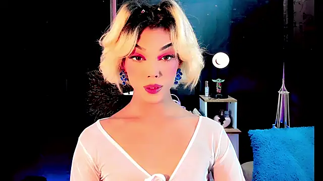 Snapshot of the-horus-girl chatting on February 2025 01:26:02 AM the-horus-girl online show from February 2025 01:26:02 AM