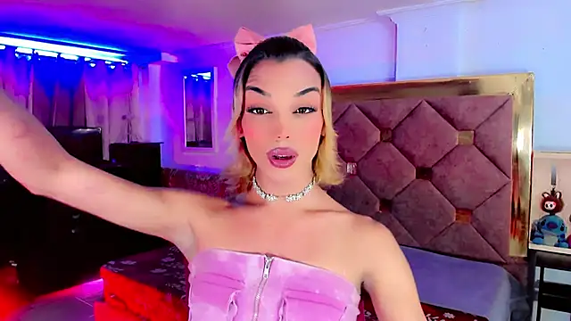 Snapshot of the-horus-girl chatting on September 2025 06:45:01 PM the-horus-girl online show from September 2025 06:45:01 PM