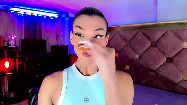 Snapshot of the-horus-girl chatting on September 2025 12:26:02 AM the-horus-girl online show from September 2025 12:26:02 AM