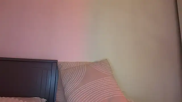 Snapshot of Vanesskaa chatting on January 2025 03:18:02 AM Vanesskaa online show from January 2025 03:18:02 AM