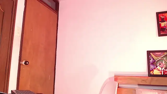 LittleButterfly19 online show from December 2024 03:44:02 PM