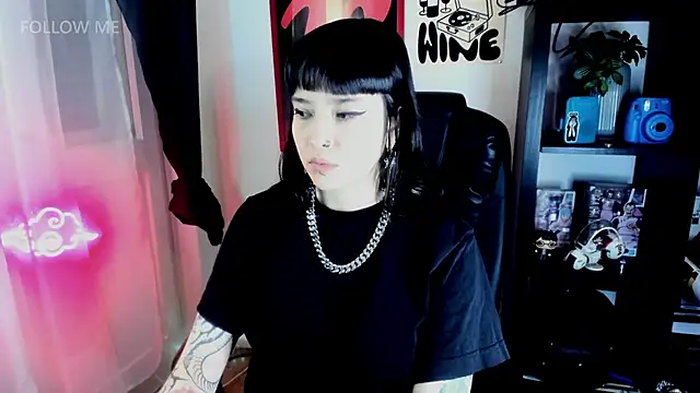 Demongirl6666 online show from March 2026 07:09:01 PM