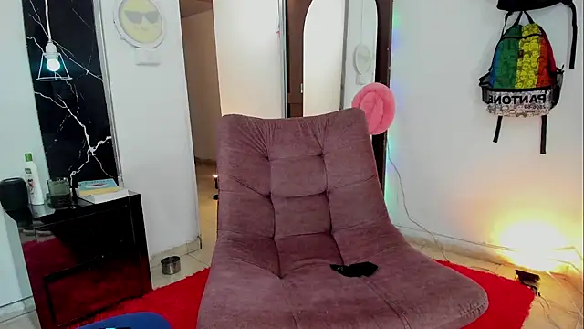 Jordyrodriiguez online show from November 2025 01:19:01 AM