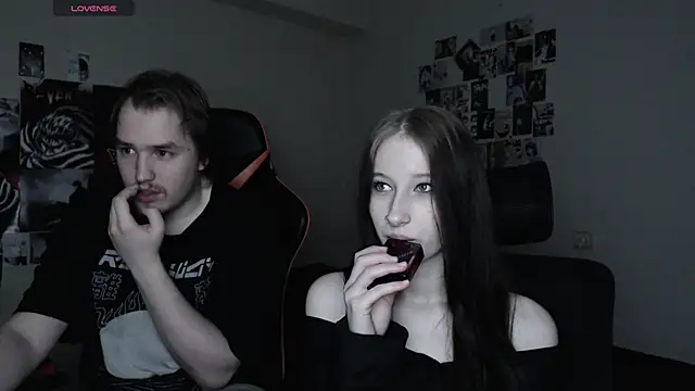 Snapshot of camcoupbang chatting on February 2025 01:55:01 AM camcoupbang online show from February 2025 01:55:01 AM