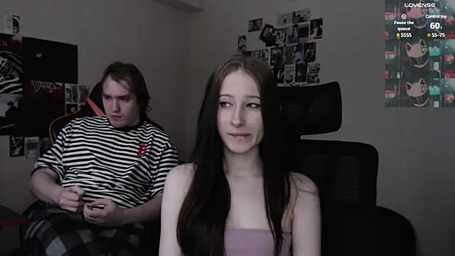 Snapshot of camcoupbang chatting on February 2025 04:49:01 AM camcoupbang online show from February 2025 04:49:01 AM