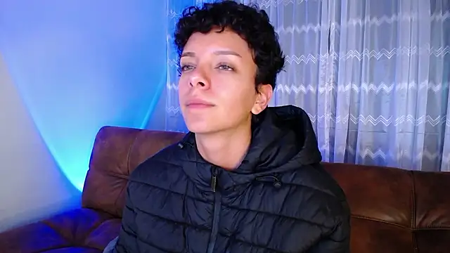 Snapshot of peyton_golden1 chatting on December 2024 04:10:02 AM peyton golden1 online show from December 2024 04:10:02 AM