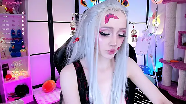 LilithLin online show from March 2026 06:42:02 PM