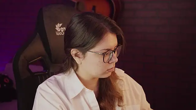 Snapshot of KeytSilvas chatting on January 2025 02:48:01 AM KeytSilvas online show from January 2025 02:48:01 AM