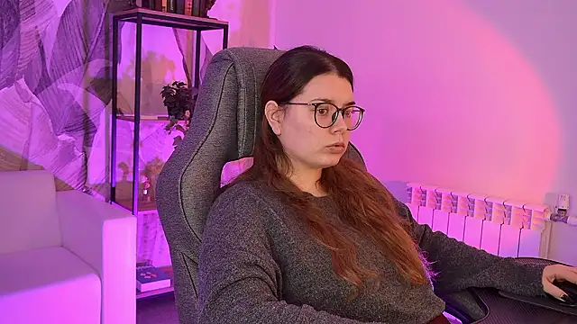 Snapshot of KeytSilvas chatting on February 2026 12:20:01 PM KeytSilvas online show from February 2026 12:20:01 PM