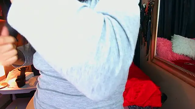 AvaLusty online show from March 2026 12:00:01 PM