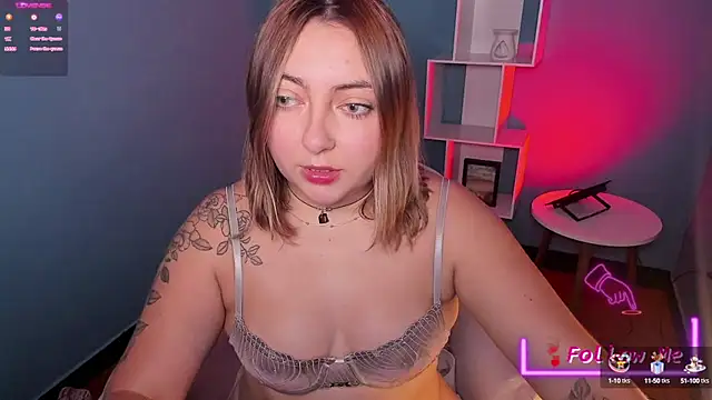 miaawild online show from February 2025 08:14:02 PM