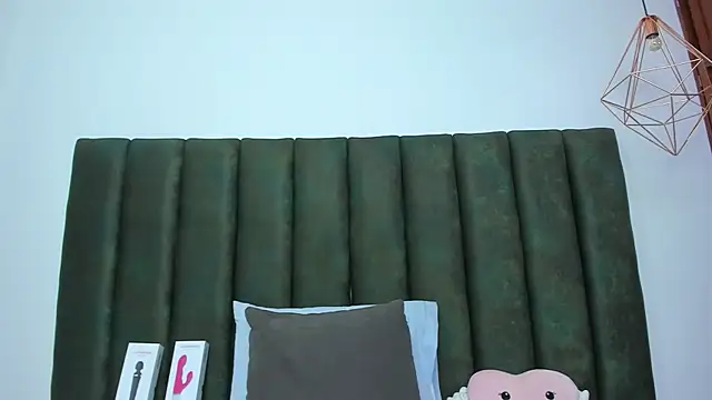 Snapshot of ThailyCherry chatting on October 2025 07:09:02 PM ThailyCherry online show from October 2025 07:09:02 PM