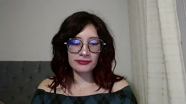 Snapshot of mariana124- chatting on January 2025 11:13:01 PM mariana124- online show from January 2025 11:13:01 PM