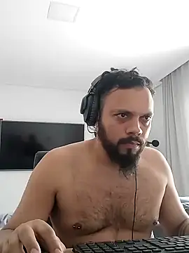 Snapshot of morenindarola chatting on December 2024 02:57:02 PM morenindarola online show from December 2024 02:57:02 PM